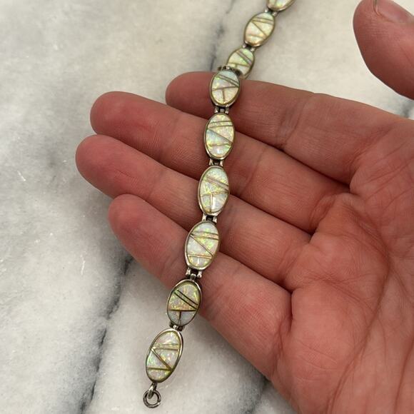Sterling silver opal inlay oval link bracelet - Picture 3 of 7